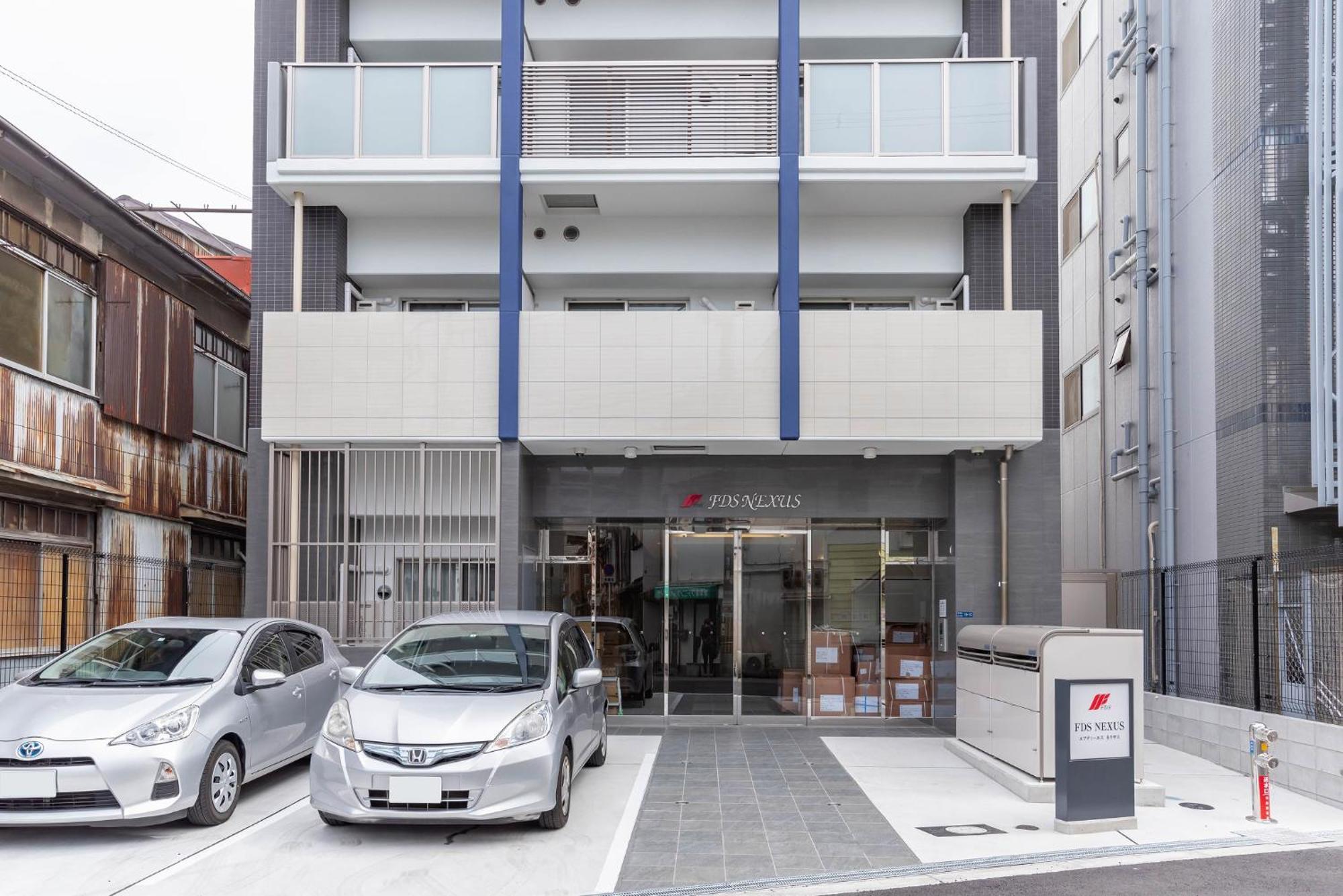 Fds Nexus Apartment Osaka Luaran gambar